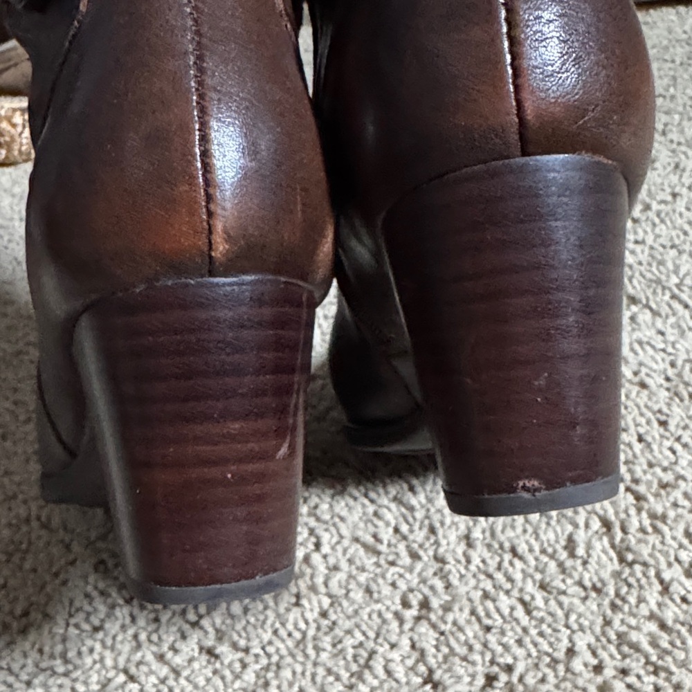 Born Tall Dark Brown Leather Heeled Riding Boots Sz 8 - Picture 7 of 10